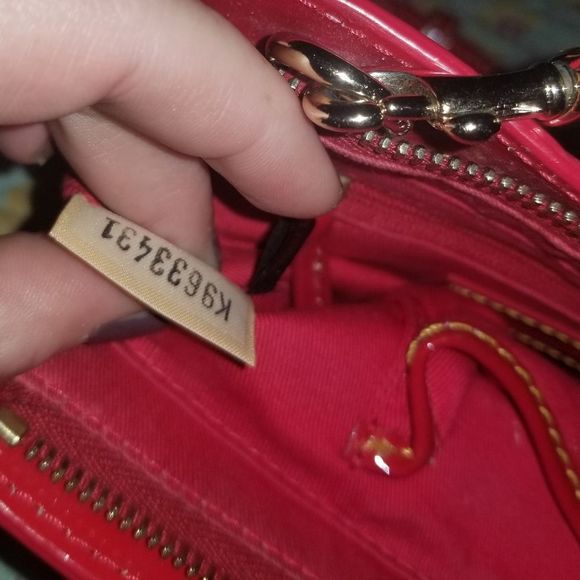 Dooney & Bourke Red Chain Strap Crossbody Patent Leather Bag - Picture 6 of 10